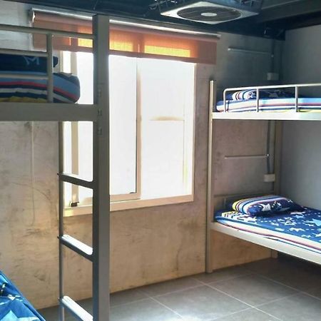 Ohlala Hostel остров Ламай Екстериор снимка